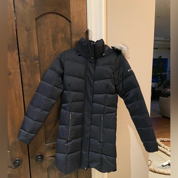 Women’s long fitted winter jacket. Columbia, Dark Navy blue (almost black). - Picture 1 of 5